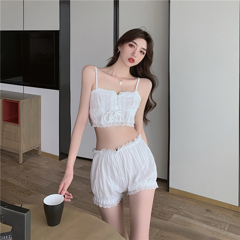Lace sling tops splice shorts a set