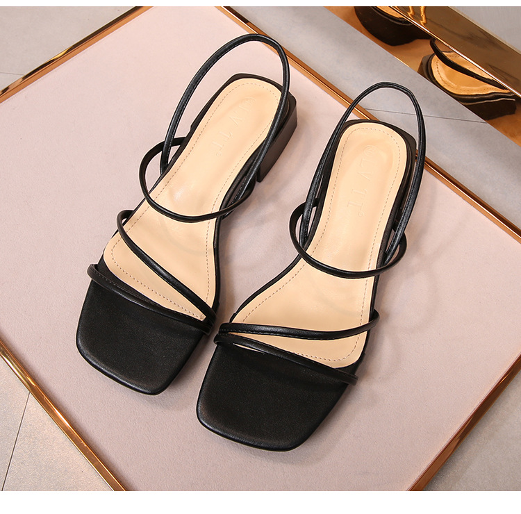 Wears outside summer low wide thick sandals for women