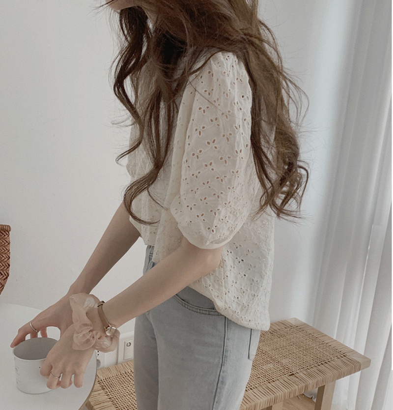 Round neck crochet short sleeve embroidery Korean style shirt