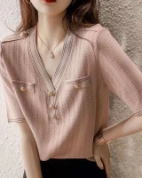 Pink buckle fashion and elegant temperament sweater