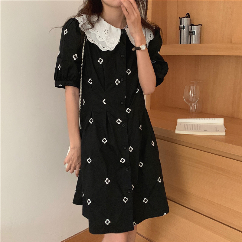 Embroidery retro France style doll collar dress