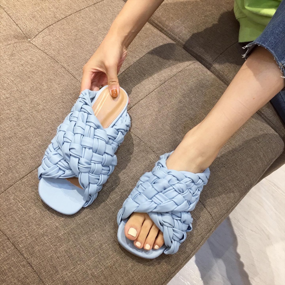 Flat fashion European style summer slippers for women