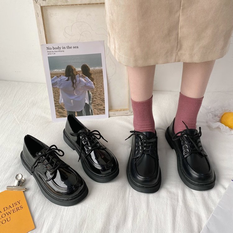 Small black student shoes frenum British style flattie