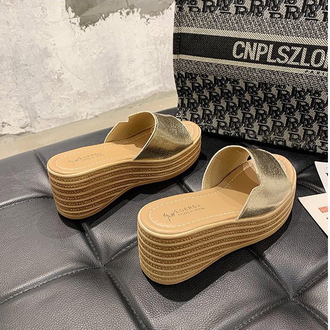 Slipsole fish mouth thick crust summer slippers