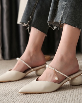 Cozy spring and autumn fashion girl Casual pearl sandals
