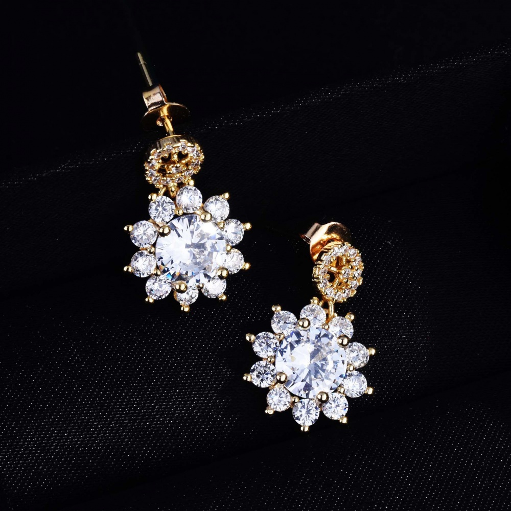 Sun flower snowflake stud earrings for women