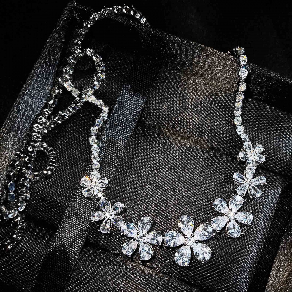 Flowers luxurious necklace fully-jewelled clavicle necklace