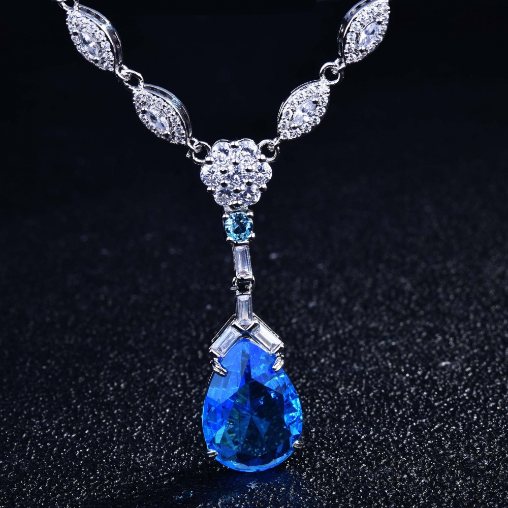Chain imitation of natural pendant necklace for women
