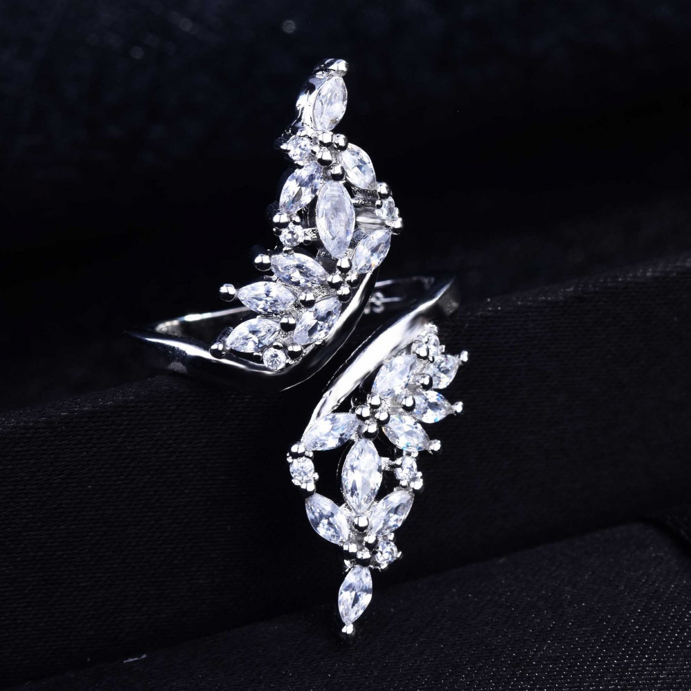 Wing decoration exaggeration hollow ring for women