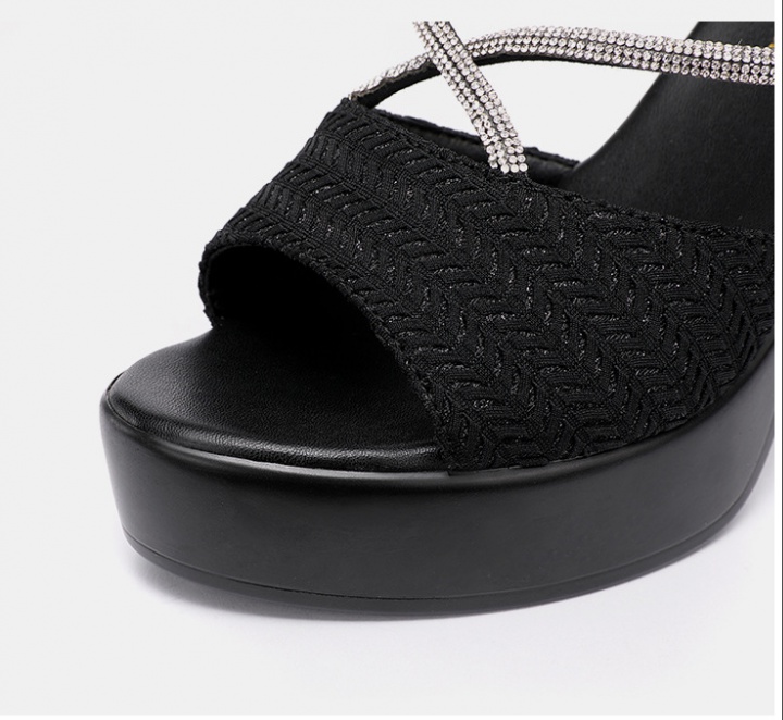 Thick crust fish mouth platform summer slippers for women