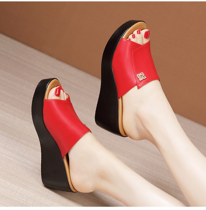 Thick crust fashion slippers middle-heel shoes for women