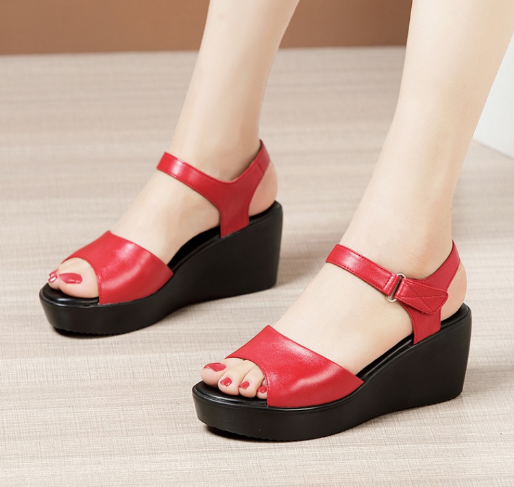 Soft soles middle-heel genuine leather sandals for women