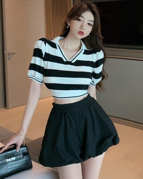 Knitted stripe shorts bud lapel tops a set