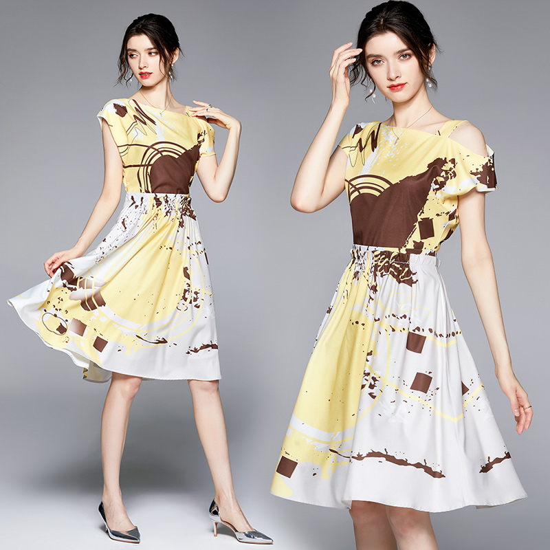 Printing slim strapless summer temperament dress