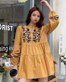Long cotton linen loose embroidery national style doll dress