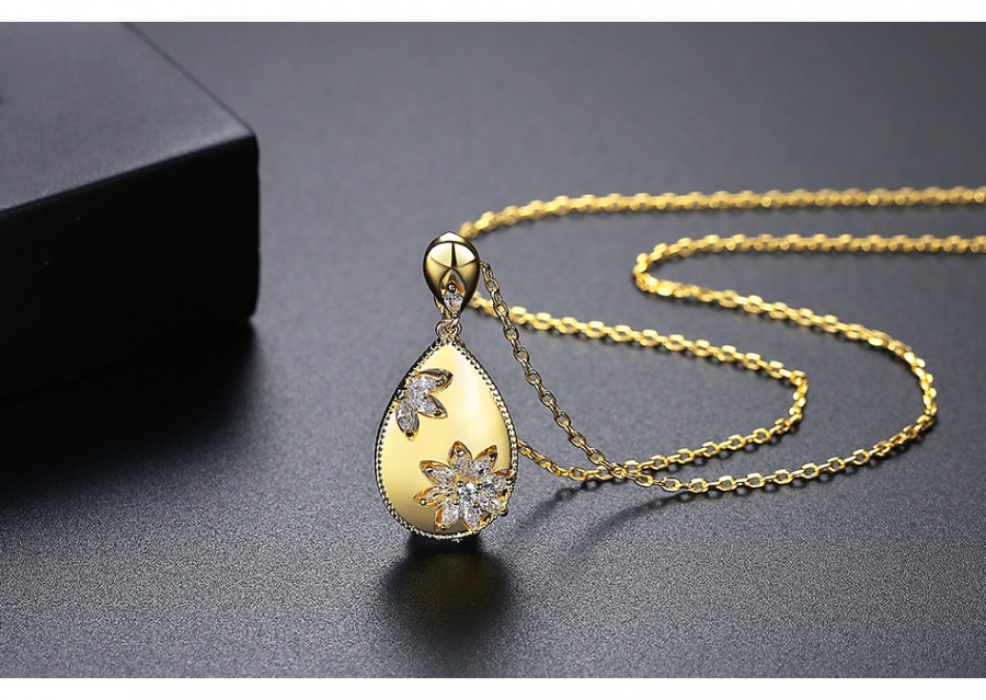 Pendant European style drops of water necklace for women