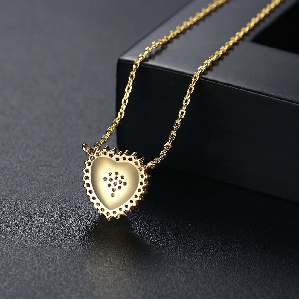 Simple temperament Korean style fashion pendant heart necklace