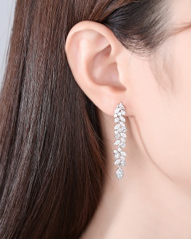 Tassels retro stud earrings European style long earrings