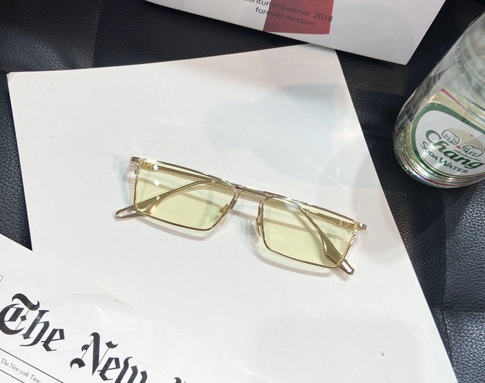 Modeling Korean style small frame green Sunglasses