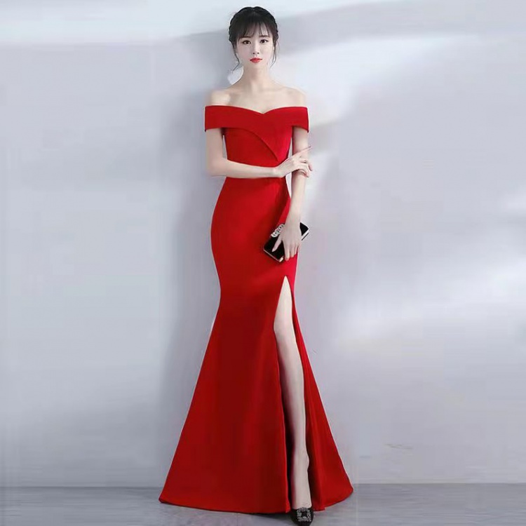 Elegant long host flat shoulder evening dress for women