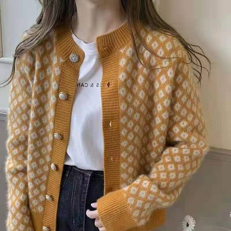 Tender autumn and winter tops knitted V-neck cardigan for women