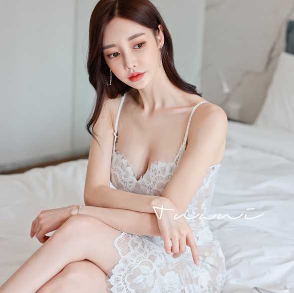 Slim ladies sexy sling V-neck lace Korean style dress
