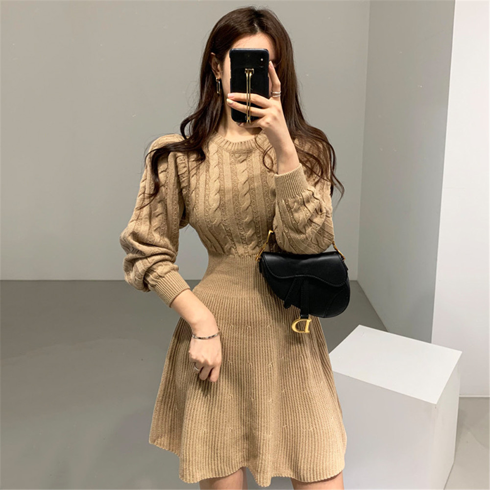 Western style pinched waist round neck knitted dress