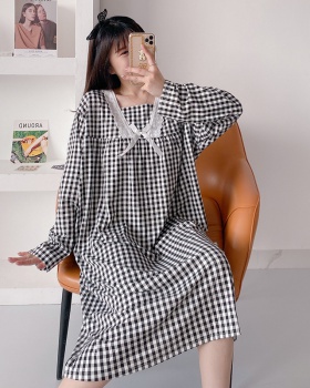 Sweet lovely spring and autumn pajamas for women