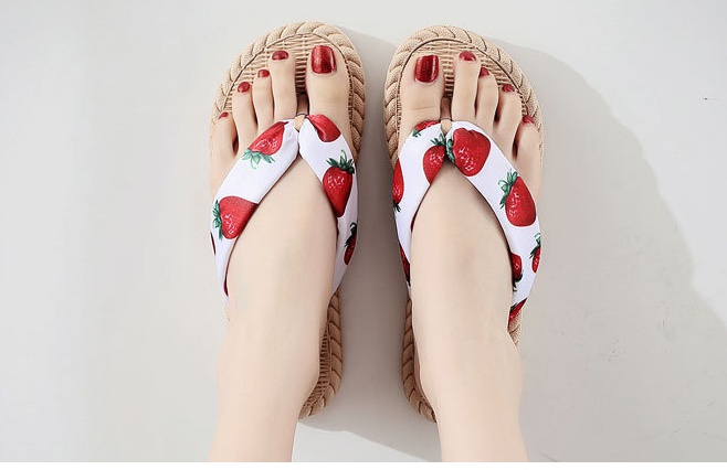 Strawberries flip-flops flat sandals for women