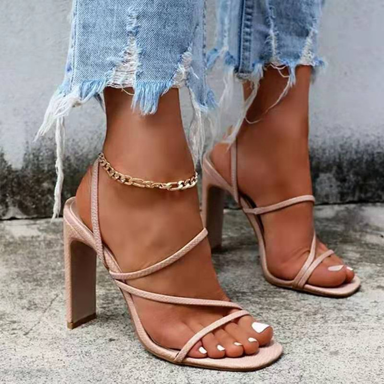 Serpentine high-heeled shoes large yard sandals