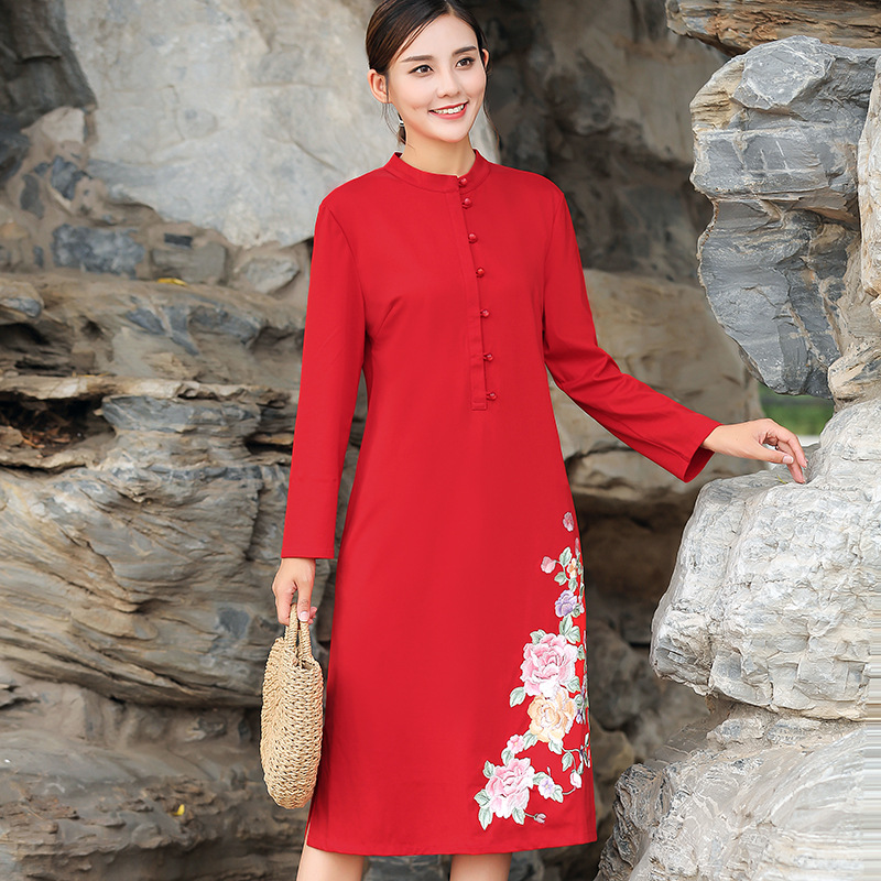 Embroidered flowers cheongsam bottoming dress for women