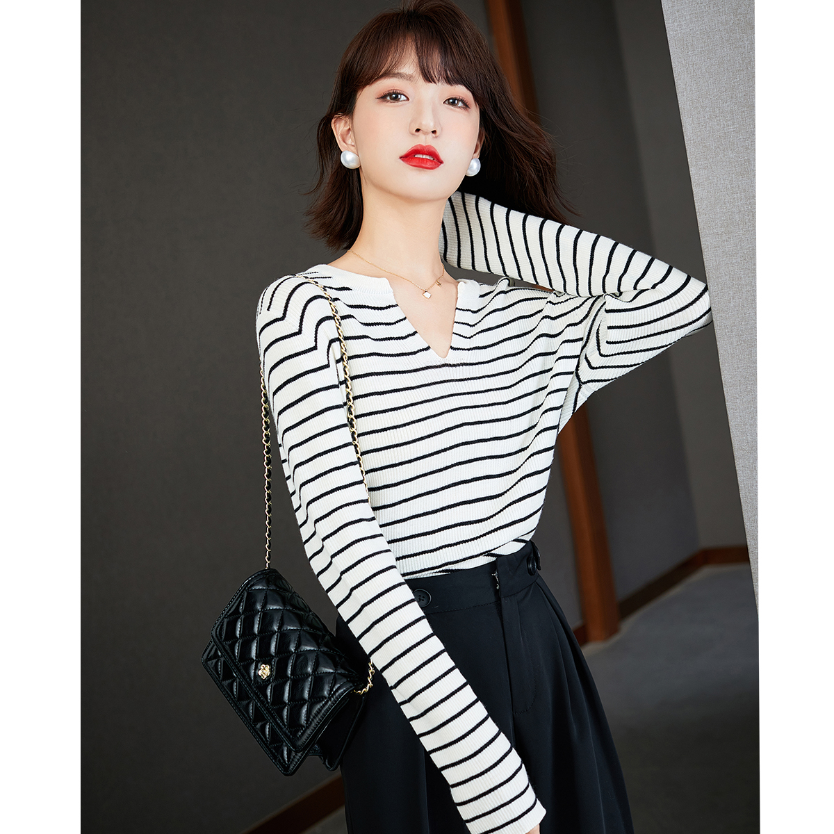 Long sleeve autumn bottoming shirt V-neck pullover sweater