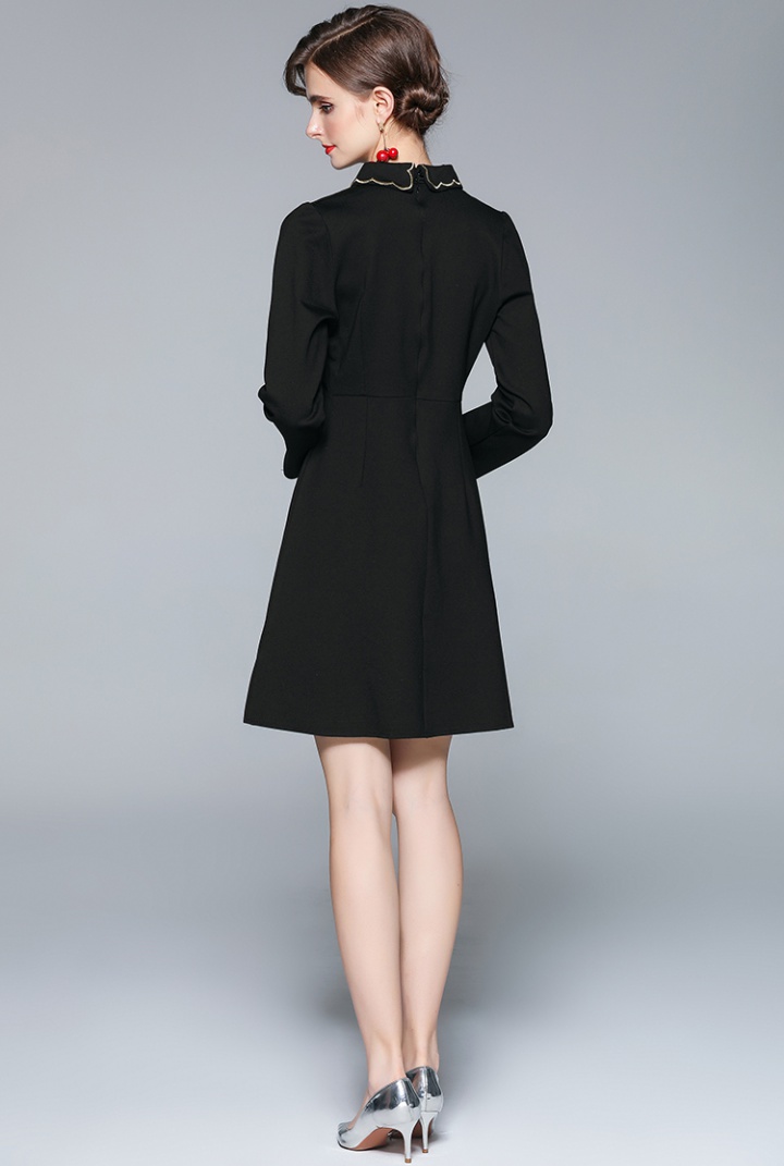 Autumn and winter single-breasted pinched waist dress