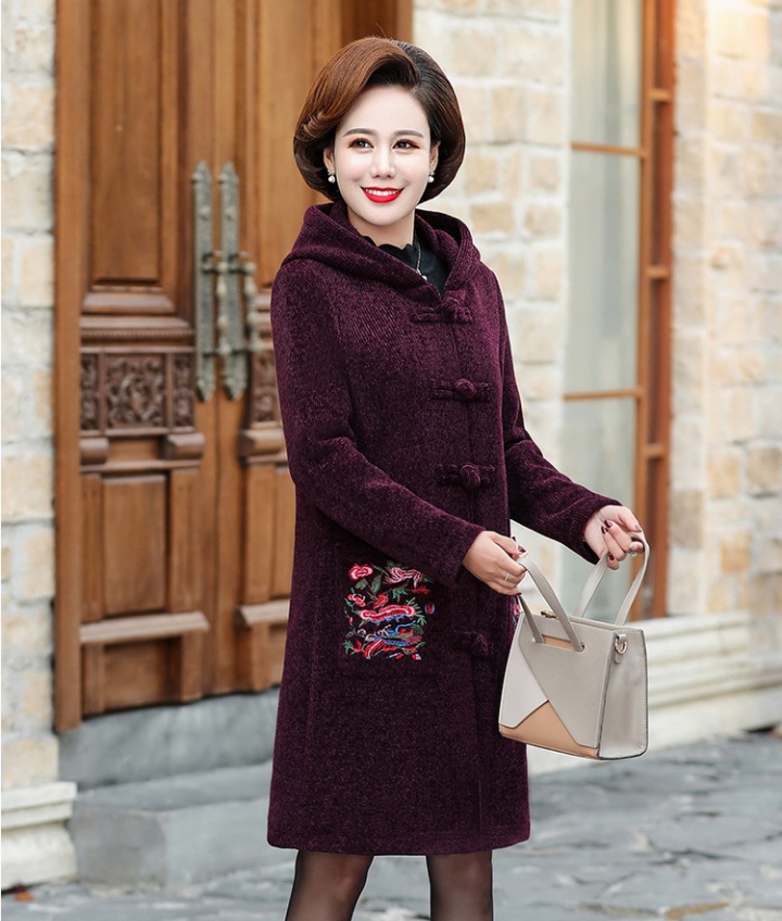 Winter long coat embroidered overcoat for women