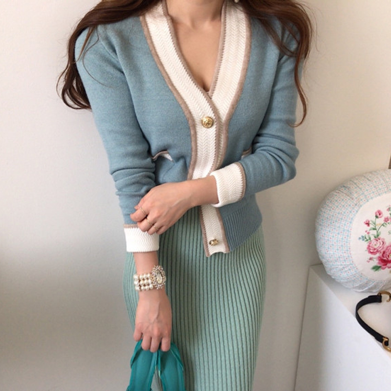 Knitted long sleeve smock short coat for women