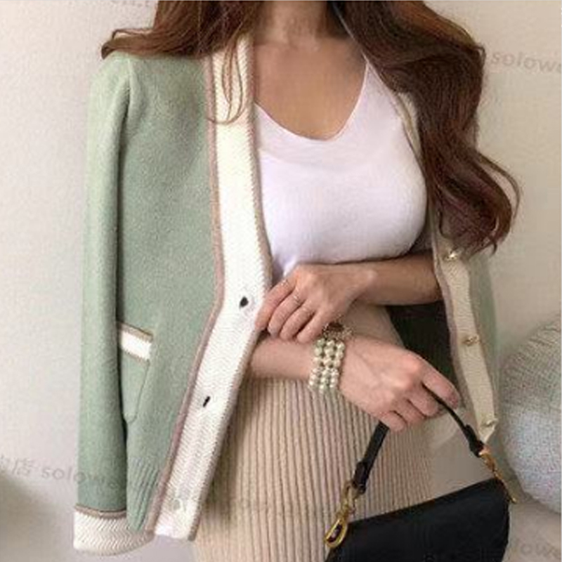 Knitted long sleeve smock short coat for women