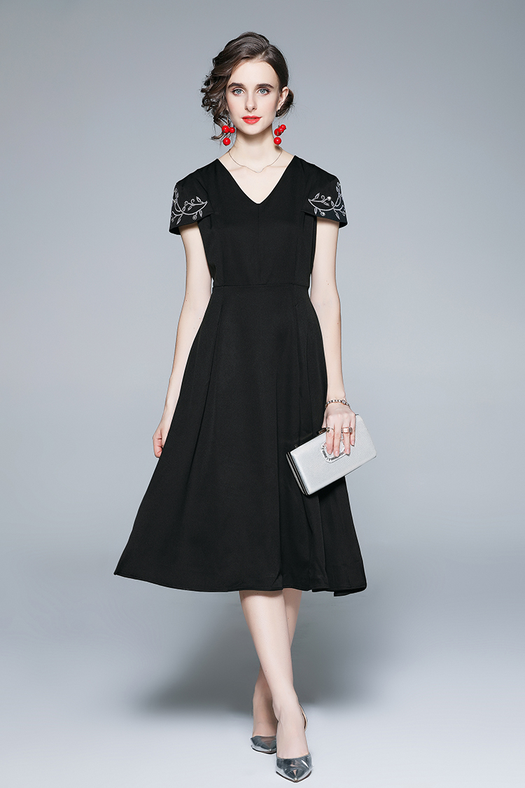 Black long short sleeve beading V-neck summer dress
