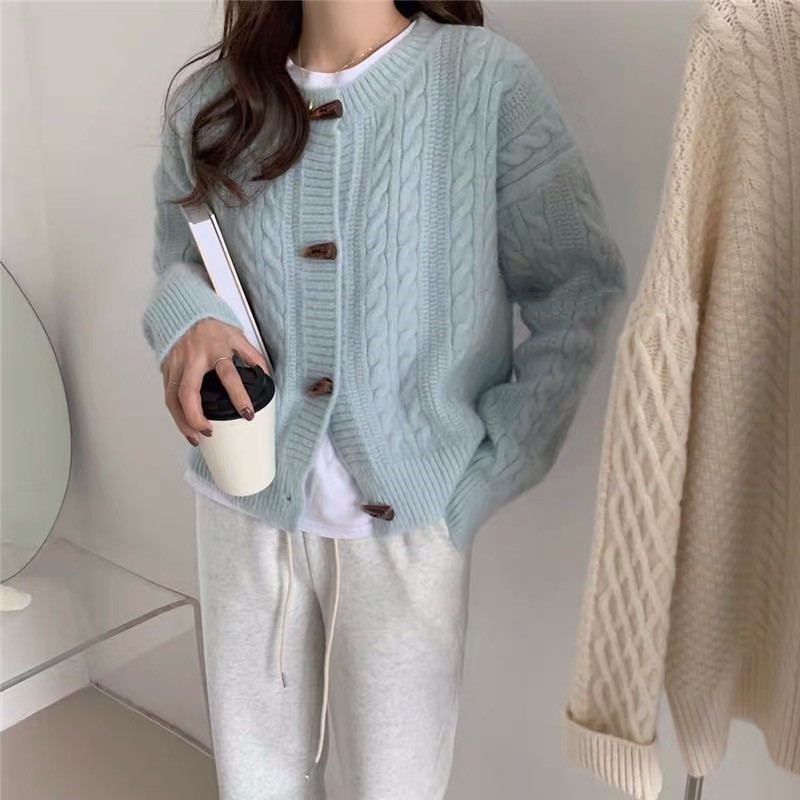 Loose horn buckle cardigan Korean style thermal coat