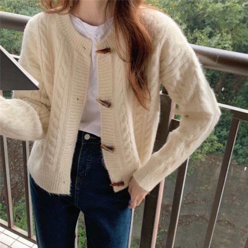 Loose horn buckle cardigan Korean style thermal coat