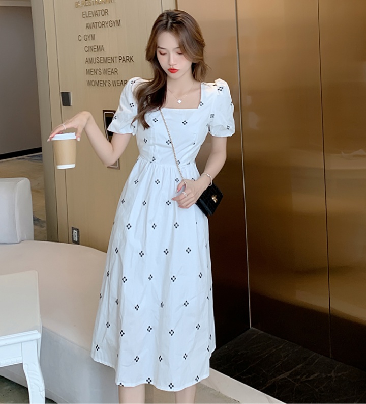 Short sleeve embroidered flowers dress for women