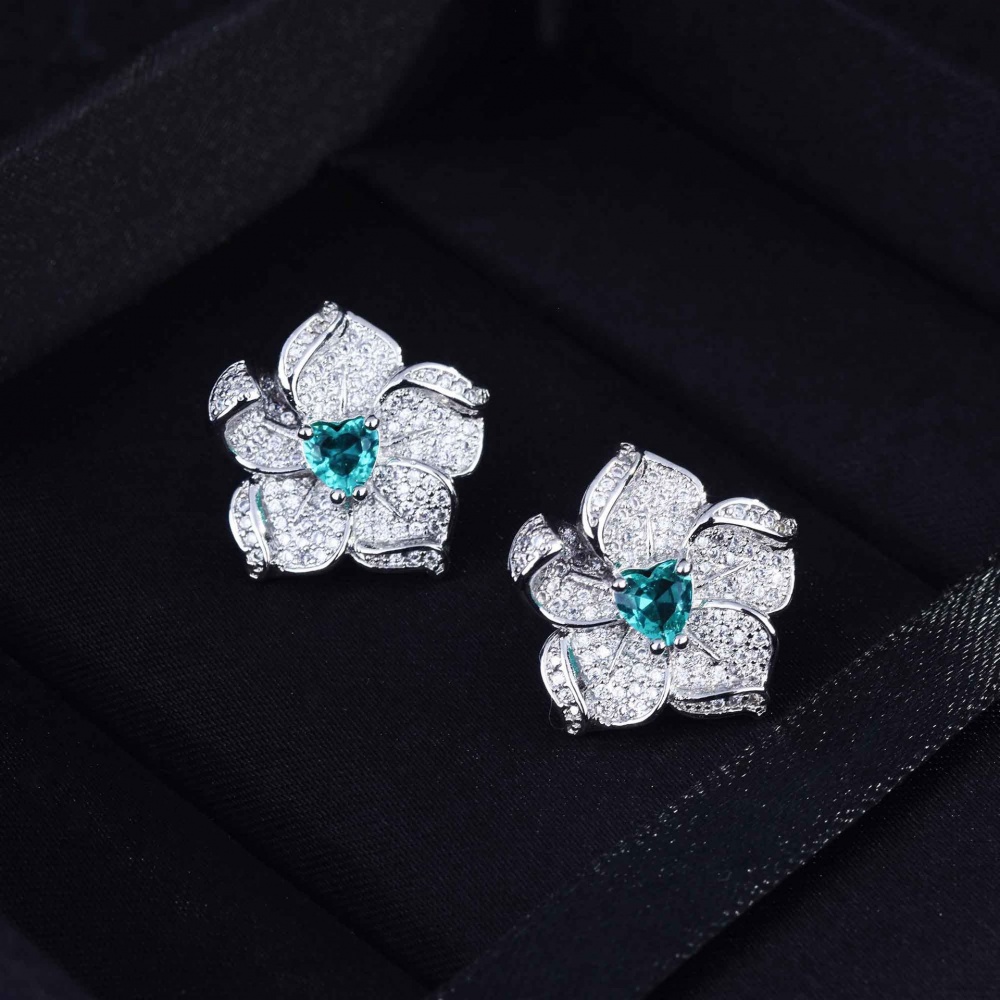 Flowers stud earrings for women