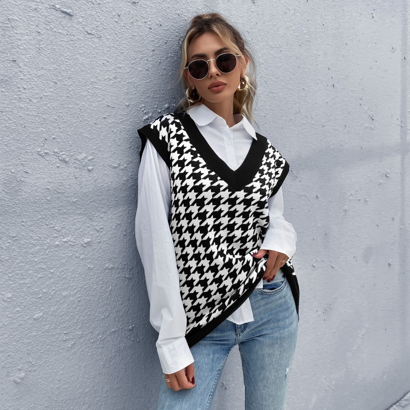 European style V-neck houndstooth knitted waistcoat for women