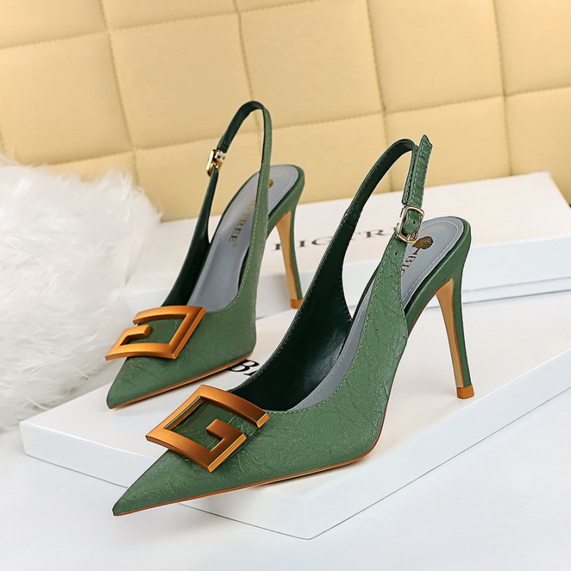 Slim sexy pointed hollow nightclub shoes