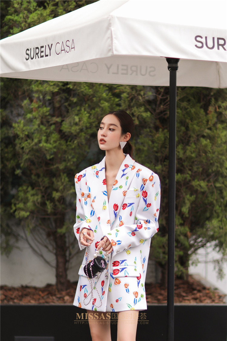 Long sleeve white business suit thin coat for women