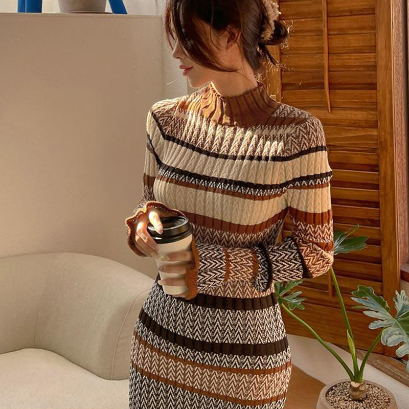 Knitted sweater long skirt for women