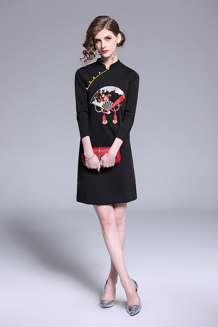 Long autumn cheongsam cstand collar Chinese style dress
