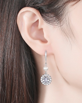 Simple long ear-drop pearl personality earrings for women