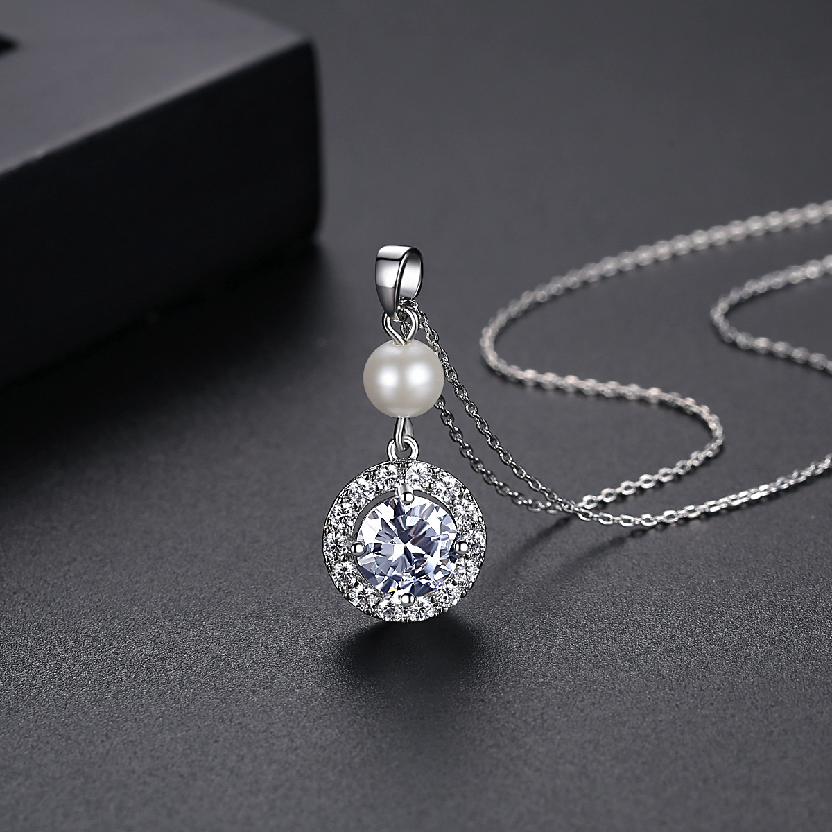 Simple minority pearl pendant round fashion necklace