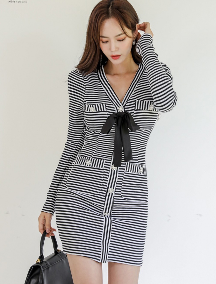 Splice slim Korean style knitted package hip bow V-neck dress