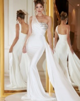 Pure formal dress sloping shoulder long dress